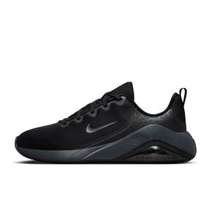 Power every move to the MAX in comfort in the Women's Nike Air Zoom Bella 7